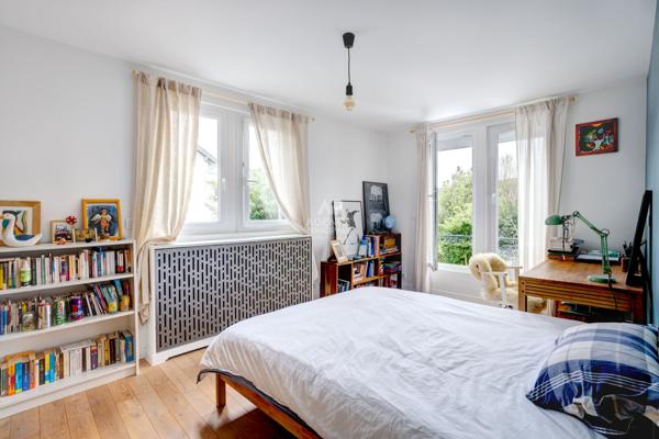 SÈVRES RIVE DROITE - MAISON FAMILIALE €1 690 000 ** - Référence 617-S