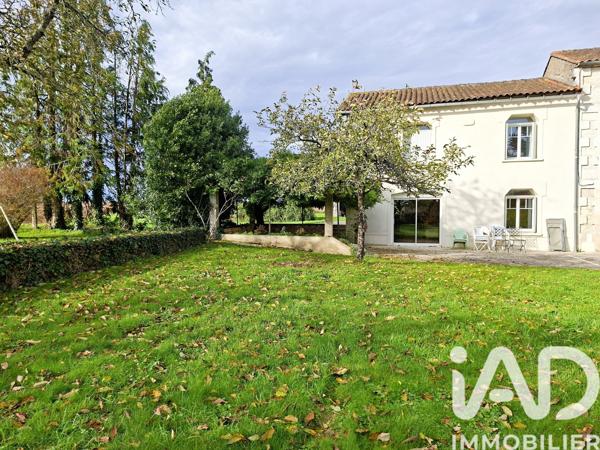Maison à vendre 8 pièces 212 m² Bunzac
