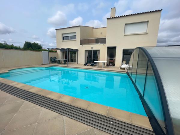 Maison Saint Vincent Sur Jard 9 pièce(s) 204 m2