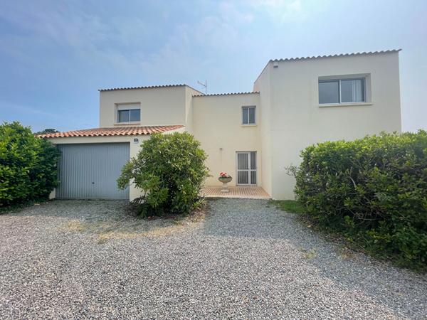 Maison Saint Vincent Sur Jard 9 pièce(s) 204 m2