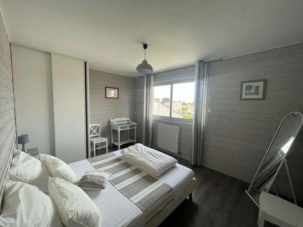 Maison Saint Vincent Sur Jard 9 pièce(s) 204 m2