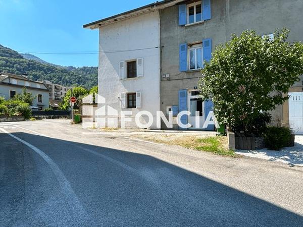 À vendre Maison 4 pièces 82 m² - Domène 38420