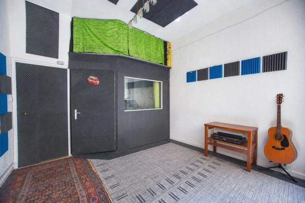 À vendre Appartement T2bis de 72m² à MARSEILLE 1ER ARRONDISSEMENT