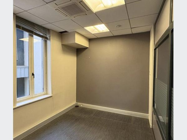 Commerce à Louer à LILLE 10000 €