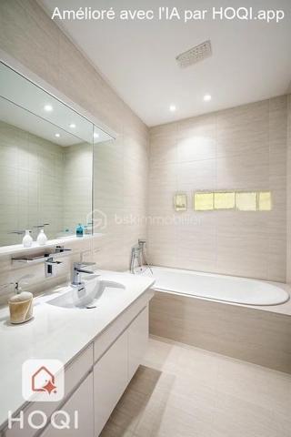 Maison de 300 m²