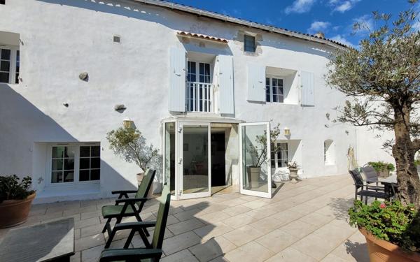 Maison à vendre    5 pièces •  Le Bois-Plage-en-Ré