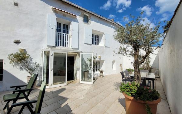Maison à vendre    5 pièces •  Le Bois-Plage-en-Ré