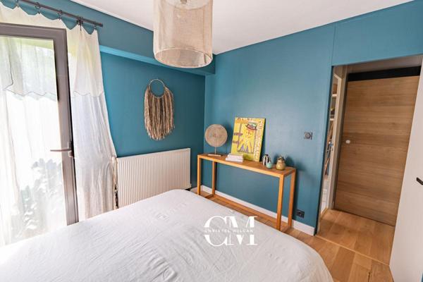 Bordeaux-Caudéran Duplex 98m² jardin, piscine, garage et parking