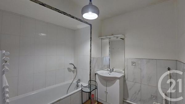 Appartement F4 à vendre  4 pièces - 72,25 m 2   LE BLANC MESNIL  - 93