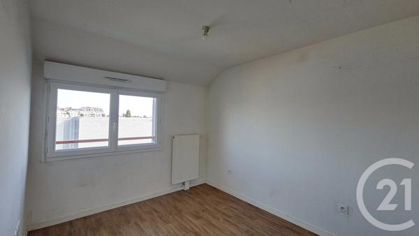 Appartement F4 à vendre  4 pièces - 72,25 m 2   LE BLANC MESNIL  - 93