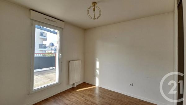 Appartement F4 à vendre  4 pièces - 72,25 m 2   LE BLANC MESNIL  - 93