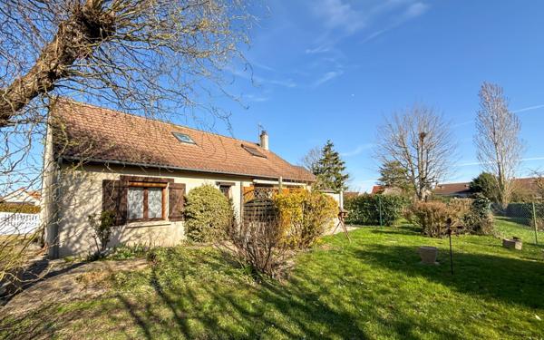 Maison à vendre    6 pièces • 104,85 m2 Olivet