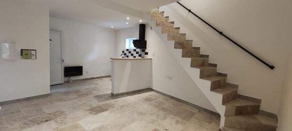 À louer – Charmant T2 duplex entièrement rénové Bagnols-sur-Cèze (30200)