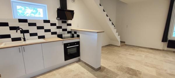À louer – Charmant T2 duplex entièrement rénové Bagnols-sur-Cèze (30200)
