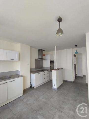 Appartement F3 à vendre  3 pièces - 68,25 m 2   ORLEANS  - 45