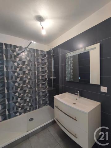 Appartement F3 à vendre  3 pièces - 68,25 m 2   ORLEANS  - 45