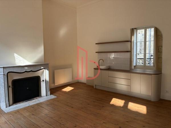 Bureau de 71 m² à louer à Bordeaux Jardin Public Quinconces