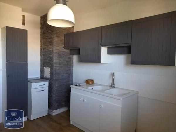 Appartement à louer 2 pièces 69.98m² Angoulême (16000)