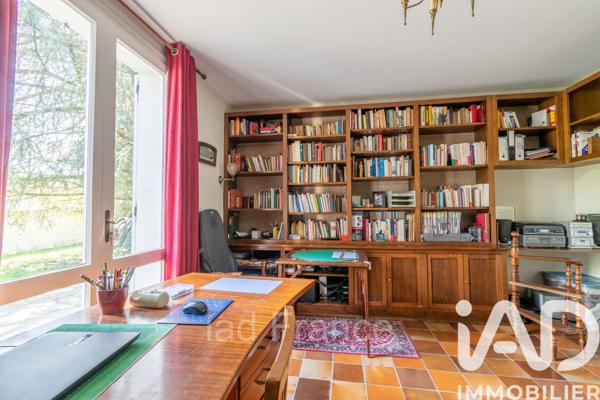 Maison à vendre 11 pièces 297 m² Mantes-la-Ville