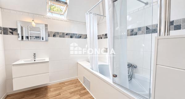 À vendre Maison 5 pièces 170 m² - Lisieux 14100