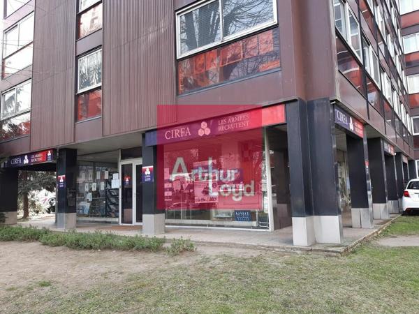 CLERMONT-FERRAND SECTEUR BERTHELOT BUREAUX 248 M² A LOUER