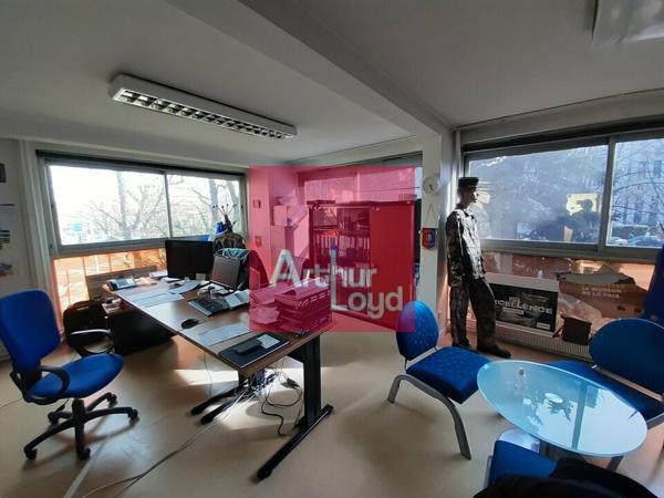 CLERMONT-FERRAND SECTEUR BERTHELOT BUREAUX 248 M² A LOUER