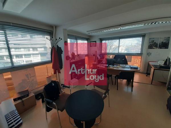 CLERMONT-FERRAND SECTEUR BERTHELOT BUREAUX 248 M² A LOUER