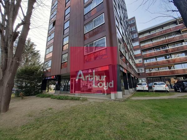 CLERMONT-FERRAND SECTEUR BERTHELOT BUREAUX 248 M² A LOUER