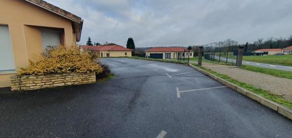 A vendre, bâtiment sur Verneuil Sur Vienne