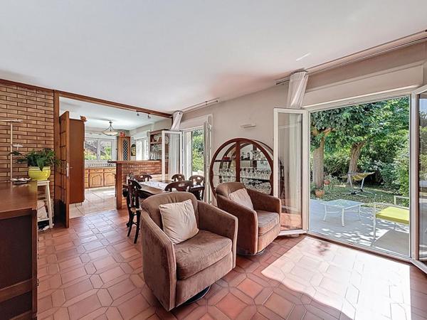 Maison Villejuif 6 pièce(s) 120 m2 avec sous-sol total