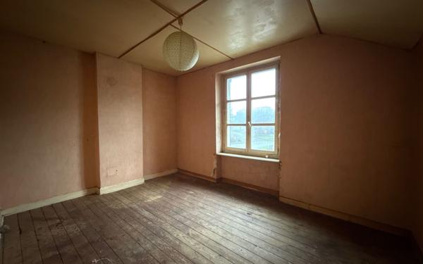 Maison à vendre    4 pièces •  Damparis