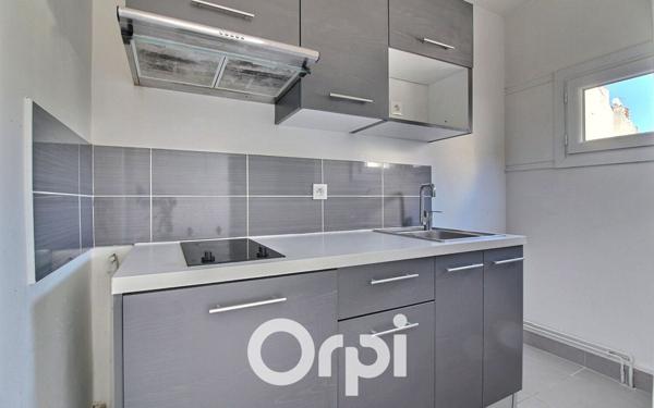 Appartement à vendre    2 pièces • 39 m2 Marseille 6