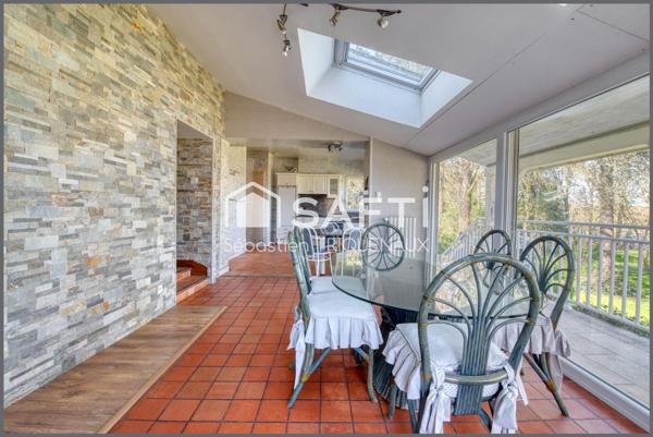 MONTREUIL JUIGNE  PROPRIETE SUR PARC PAYSAGER