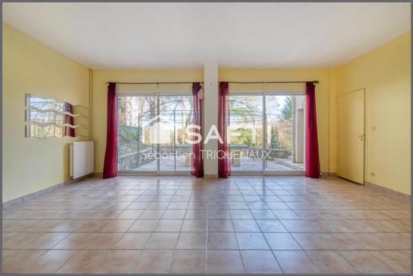 MONTREUIL JUIGNE  PROPRIETE SUR PARC PAYSAGER