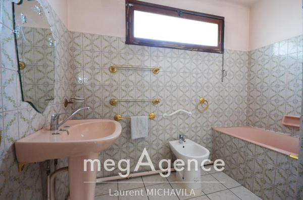 Maison à BEZIERS, 34500 - 8 pièces 125m²