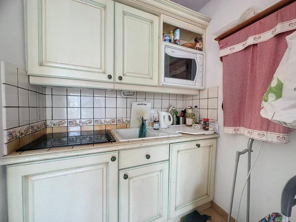 Appartement à vendre    1 pièce • 22,29 m2    Le Cannet