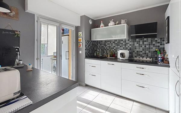 Appartement à vendre    3 pièces • 68,17 m2 Saint-Raphaël