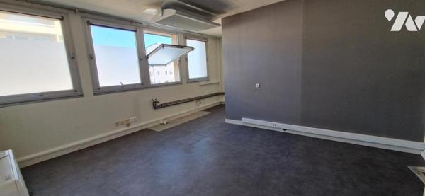 SAINT MALO - Rocabey - Local professionnel (42m²) - 2eme étage avec ascenseur