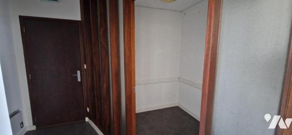 SAINT MALO - Rocabey - Local professionnel (42m²) - 2eme étage avec ascenseur