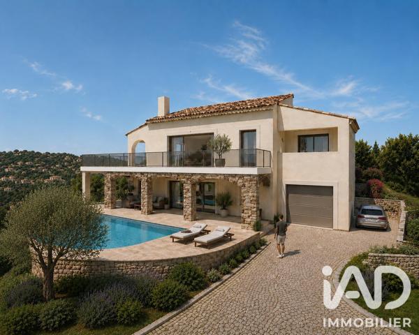 Maison à vendre 6 pièces 195 m² Roquebrune-sur-Argens