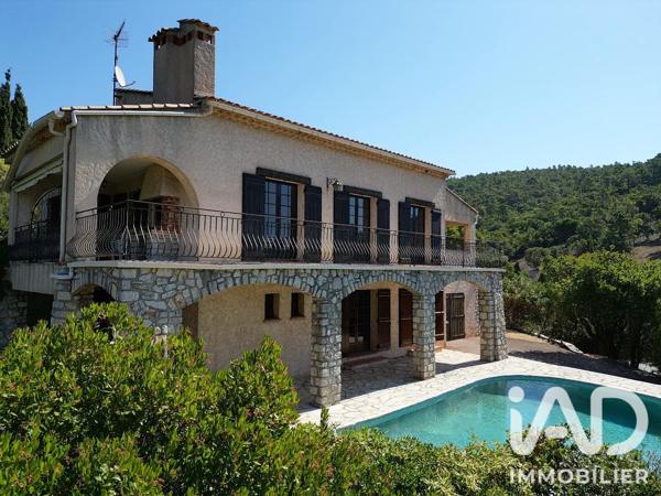 Maison à vendre 6 pièces 195 m² Roquebrune-sur-Argens