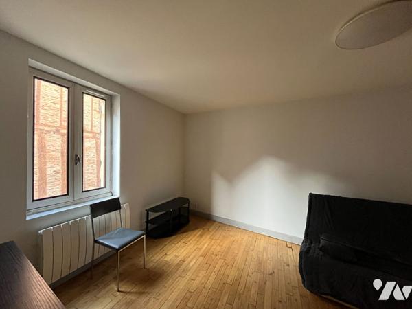 Maison de ville (local + appartement) Lacapelle-Marival