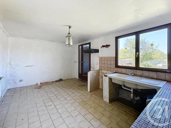 Maison à vendre  5 pièces - 89,13 m 2   FESCHES LE CHATEL  - 25