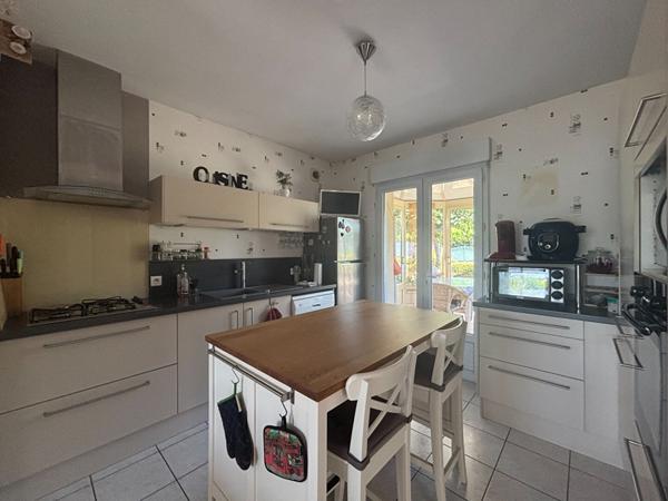 VENTE INTERACTIVE - Maison familiale de 1998 à Louvigné