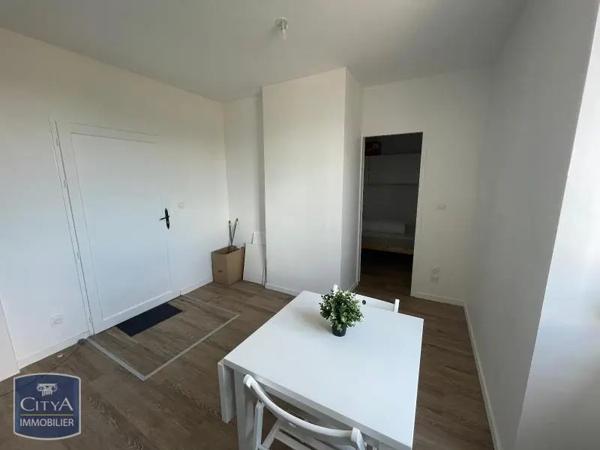 Appartement à louer 1 pièce 22.95m² Villeurbanne (69100)