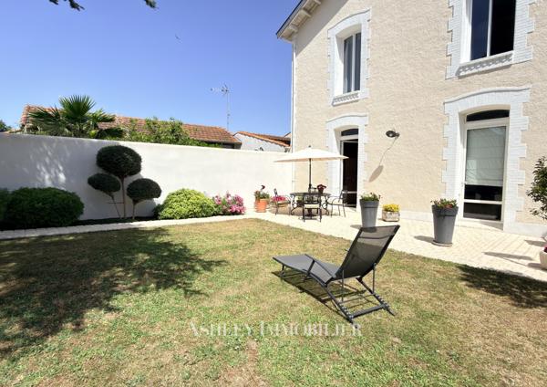 À VENDRE - RARE MAISON CHARME 1930 - SPA - JARDIN - 5 CHAMBRES - NIEUL-SUR-MER