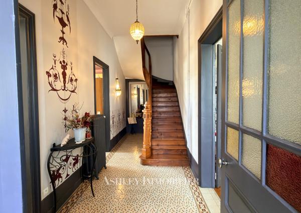 À VENDRE - RARE MAISON CHARME 1930 - SPA - JARDIN - 5 CHAMBRES - NIEUL-SUR-MER