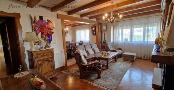 Appartement à vendre à BOUROGNE .