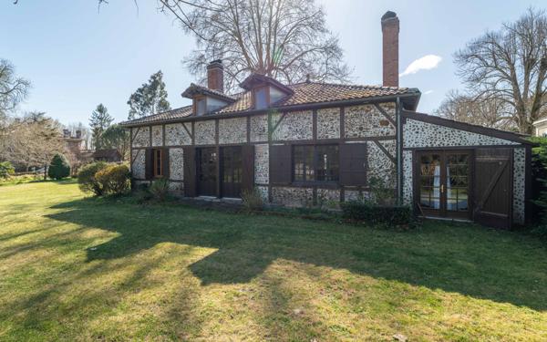 Maison à vendre    7 pièces •  Pontenx-les-Forges