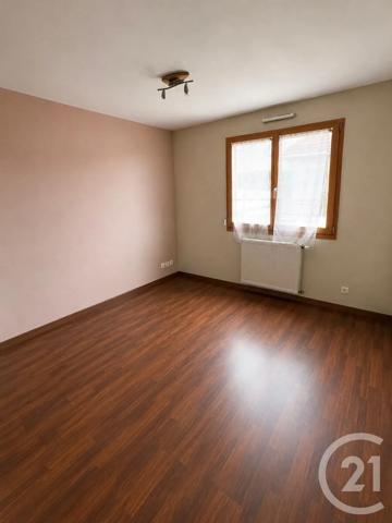 Appartement F3 à vendre  3 pièces - 65 m 2   GRAND COMBE CHATELEU  - 25